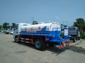 十堰市東風后雙橋灑水車 專業(yè)環(huán)衛(wèi)5噸抑塵車廠家解析